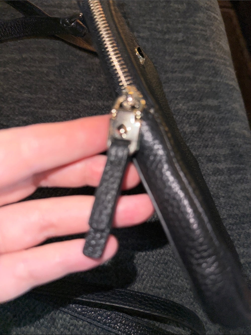 Kate Spade Black Pebbled Leather Phone Pouch Wallet/ Crossbody w/gold accents - Picture 3 of 10
